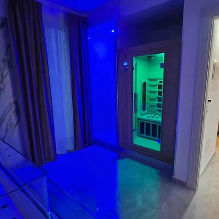 Duomo Luxury Jacuzzi Πανσιόν 4*