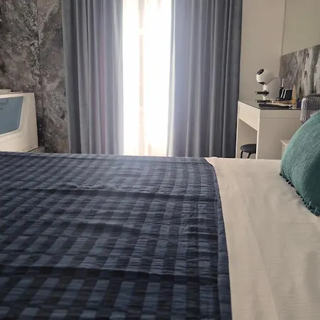 Πανσιόν Duomo Luxury Jacuzzi Κατάνια