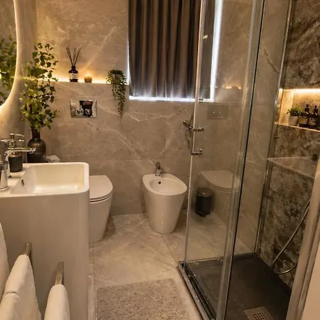 Duomo Luxury Jacuzzi 게스트하우스 카타니아